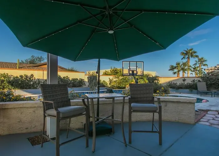 Holiday home Spectacular Hilltop Wresort Like Backyard *