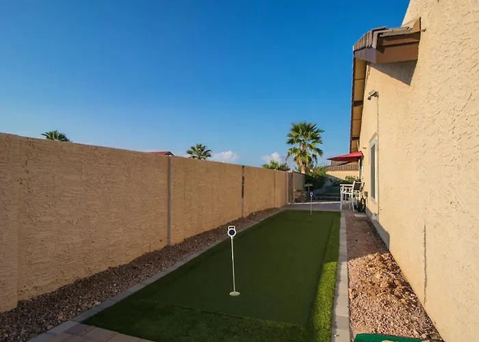 Spectacular Hilltop Wresort Like Backyard * Fountain Hills
